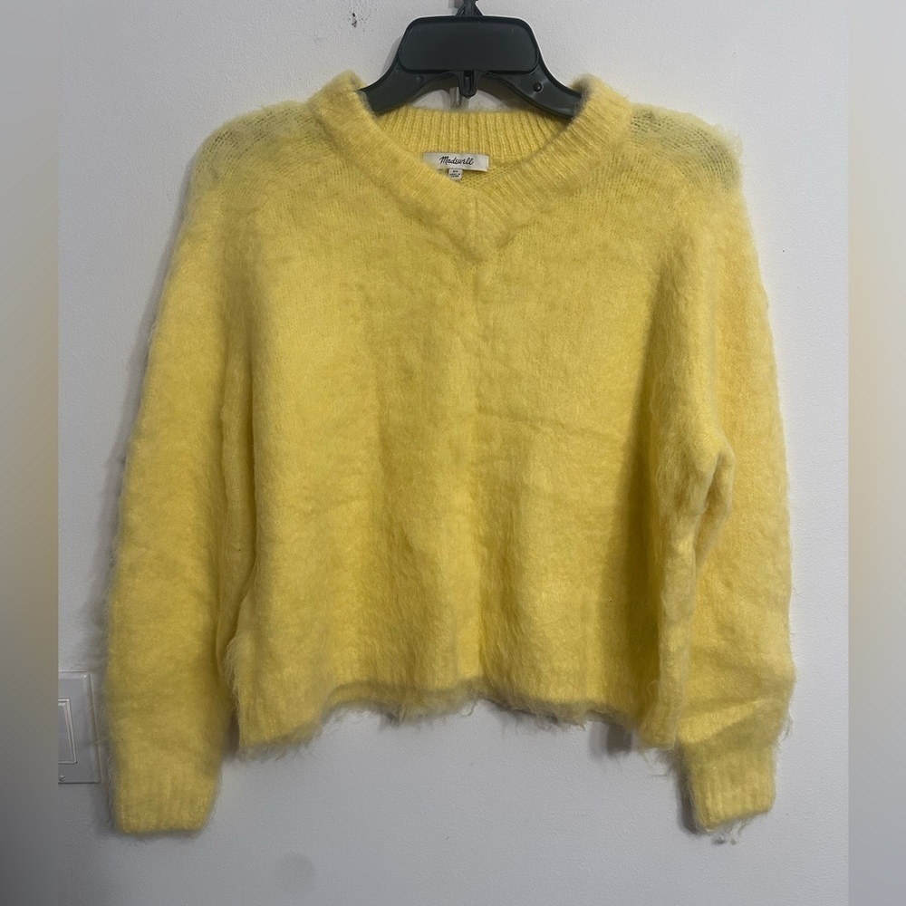 Madewell Alpaca and wool oversized crop yellow fuzzy sweater size XS. NWT
